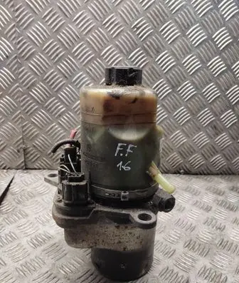 Ford Focus Power steering pump 4m513k514bd