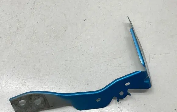 Renault Captur Fender mounting bracket 625B53104R