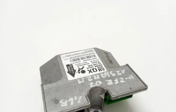 Opel Zafira B Airbag control unit/module 13246046 327963935 404745A2