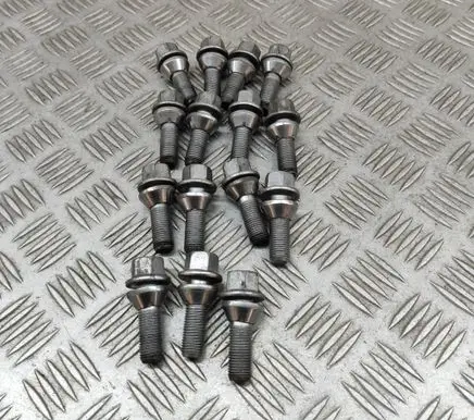 Volvo XC90 Nuts/bolts 31439230