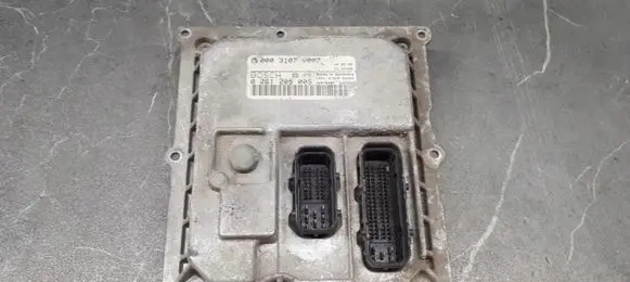 Smart ForTwo II Engine control unit/module ECU 0261205005