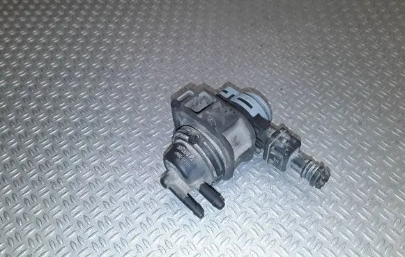 Nissan Qashqai Turbo solenoid valve 8200575400