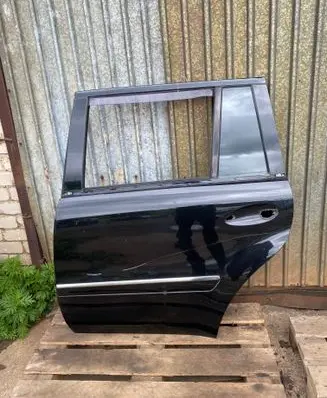 Mercedes-Benz GL X164 Rear door