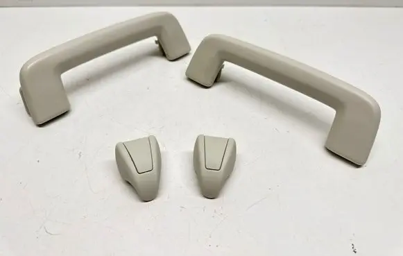 Ford Focus A set of handles for the ceiling 
