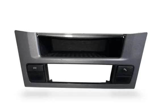 Glove box