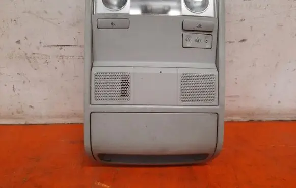Volkswagen Golf V Other interior light 1K0867489