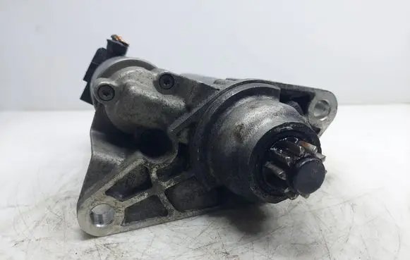 Skoda Fabia Mk1 (6Y) Starter motor 0001120406