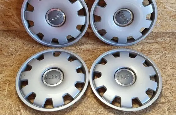Audi A4 S4 B7 8E 8H R16 wheel hub/cap/trim 4B0601147D