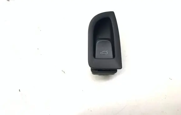 Audi A4 S4 B8 8K Tailgate/boot open switch button 8K0959831