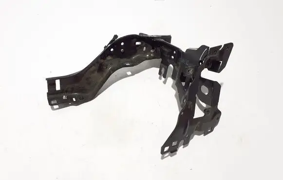 BMW 5 G30 G31 G38 Headlight/headlamp mounting bracket 7383857