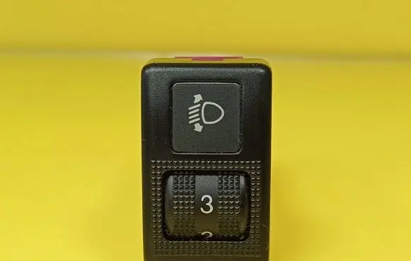 Mazda 626 Headlight level height control switch GF3E