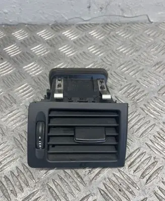 Mercedes-Benz C W204 Front grill A2048300854