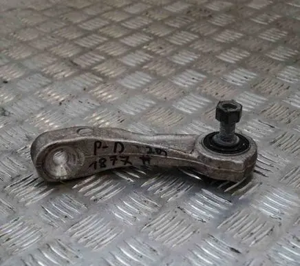 Mercedes-Benz C W205 Front anti-roll bar/stabilizer link A2053230817