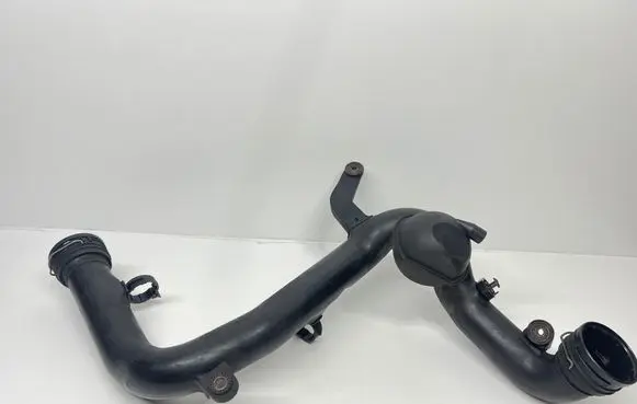 Intercooler hose/pipe