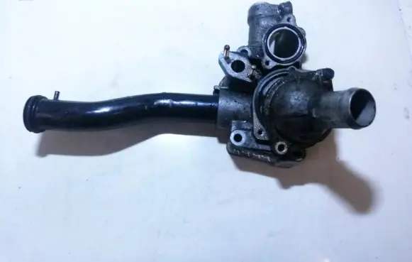Honda CR-V Engine coolant pipe/hose rl02