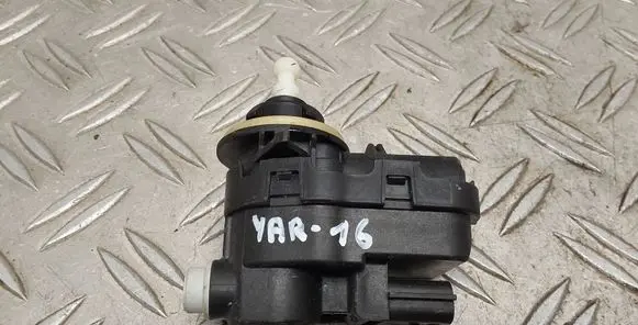 Toyota Yaris Headlight level adjustment motor 92000866