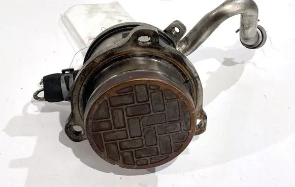 Dacia Duster II EGR valve cooler 147359823R