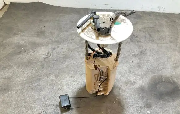 Toyota Hilux (AN10, AN20, AN30) In-tank fuel pump 770100K011 2920105025