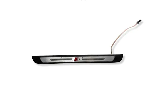 Peugeot 2008 II Front sill (body part) 8Y0947417A