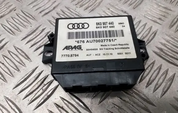 Audi Q7 4L Parking PDC control unit/module 8K0907440