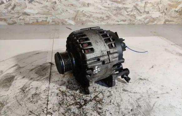 Volkswagen Polo V 6R Generator/alternator 03P903023H 013200074 2617855A