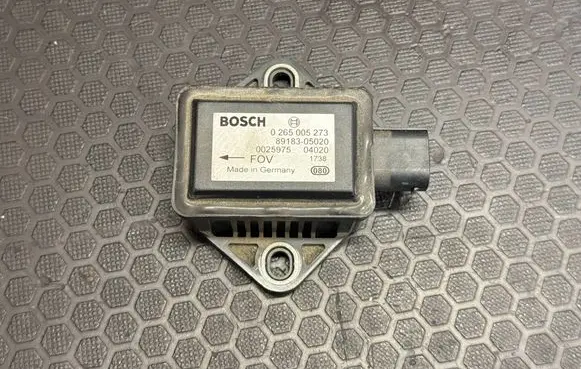 Toyota Avensis T250 ESP acceleration yaw rate sensor 0265005273 8918305020 0025975