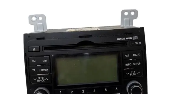 Hyundai i30 Radio/CD/DVD/GPS head unit 961602L200 A200FDE15RKD 9608219S