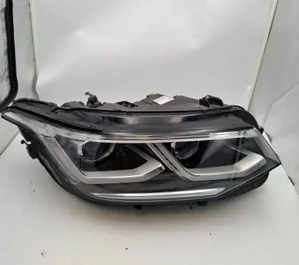 Volkswagen Tiguan Headlight/headlamp 5NB941114F