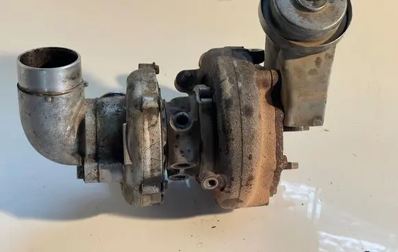 Toyota RAV 4 (XA50) Turbo 060615342N 1720126030