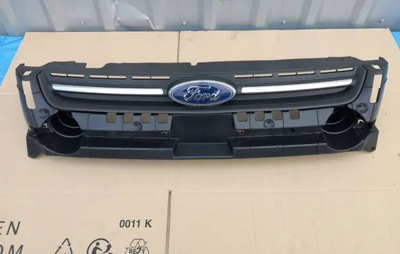 Ford Kuga II Front grill CV448200BFW
