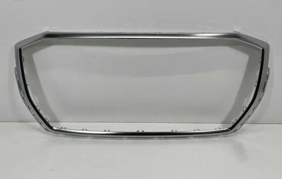 Audi Q7 4M Front bumper upper radiator grill BTA7080895