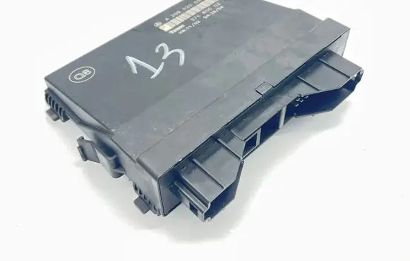 Mercedes-Benz CLK A209 C209 Comfort/convenience module A2098200326