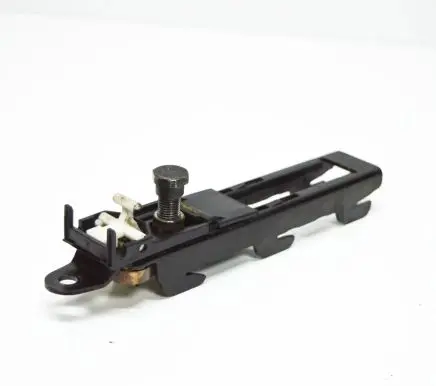 Volkswagen PASSAT B5 Seat belt height adjuster 3B0857819E
