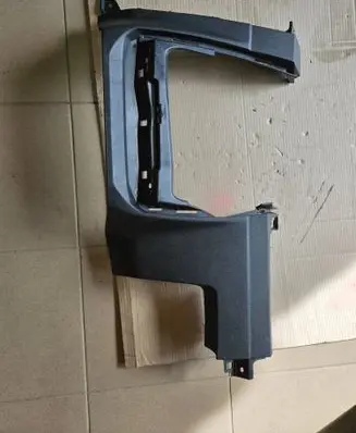 Dashboard lower bottom trim panel