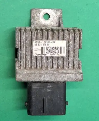Land Rover Range Rover Evoque L538 Glow plug pre-heat relay AV6112A343BA