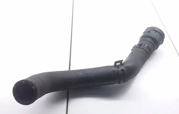 Skoda Octavia Mk2 (1Z) Engine coolant pipe/hose 3B0122291B