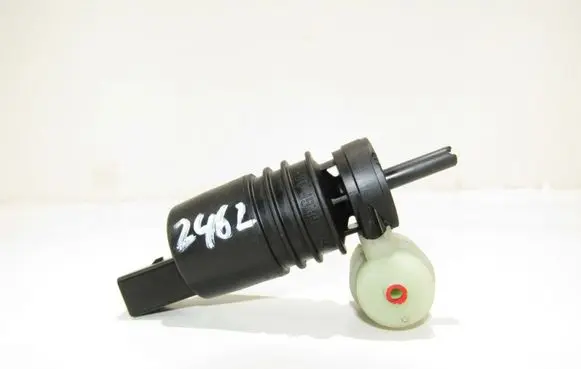 Mercedes-Benz C W204 Windscreen/windshield washer pump 2048660221