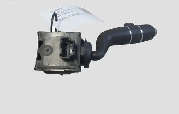 Jaguar XF X250 Indicator stalk 8W8313335AA