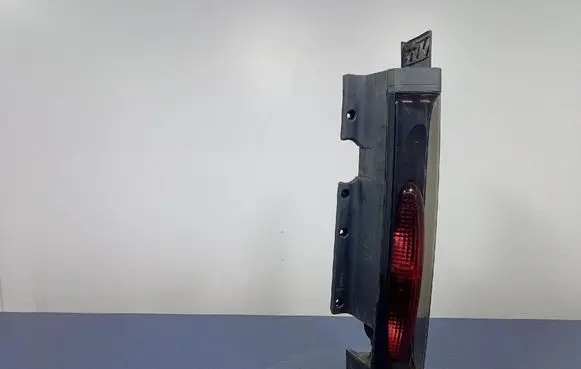 Opel Vivaro Rear/tail lights