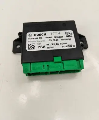 Peugeot 5008 II Parking PDC control unit/module 9819360080 00959595