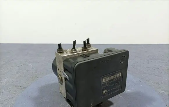 Volkswagen Cross Touran I ABS Pump 1K0614517AE