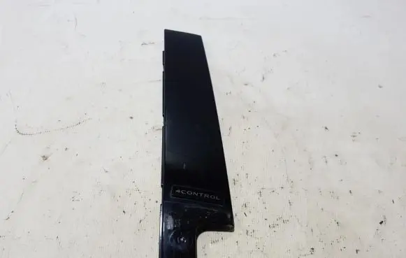 Renault Espace VI Rear door trim (molding) 822831252R