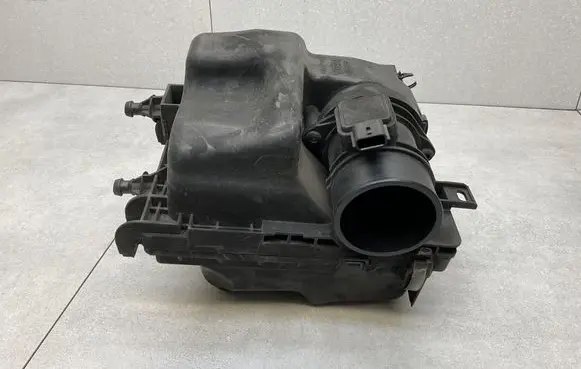 Nissan Juke I F15 Air filter box 1KB2A