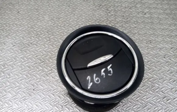 Dashboard side air vent grill/cover trim