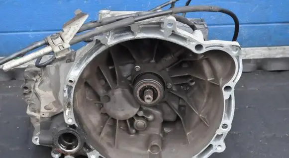 Ford C-MAX II Manual 7 speed gearbox AV6R-7002-AG