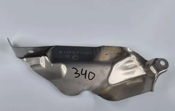 Mercedes-Benz GLS X167 Exhaust heat shield A2561423600