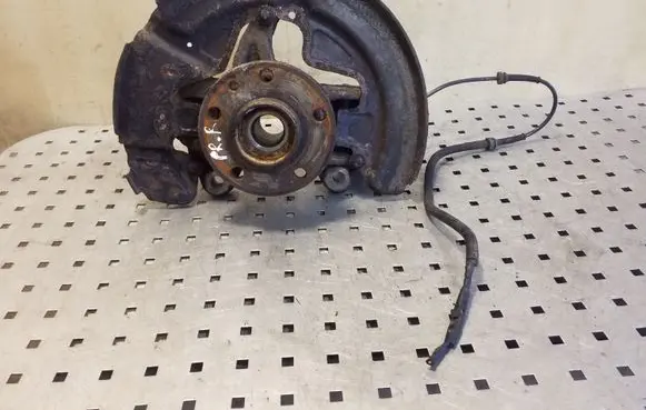 Volvo S60 Front wheel hub