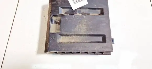 Volvo S40 Fuse box cover 4613717109