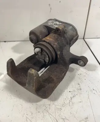 Volvo XC70 Rear brake caliper 32332594