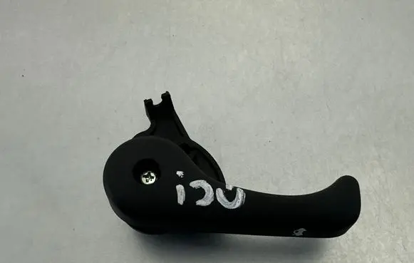 Hyundai i30 Engine bonnet (hood) release handle GHPA6GF30
